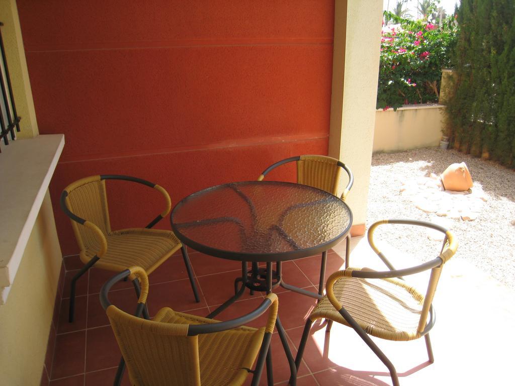 Bungalow Altos De La Bahia Torrevieja Rum bild