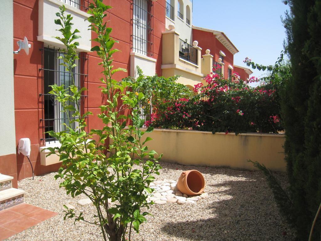 Bungalow Altos De La Bahia Torrevieja Rum bild